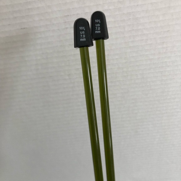 Vtg Transparent Green Knitting Needles - Picture 4 of 7